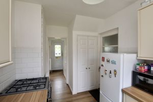 Kitchen- click for photo gallery